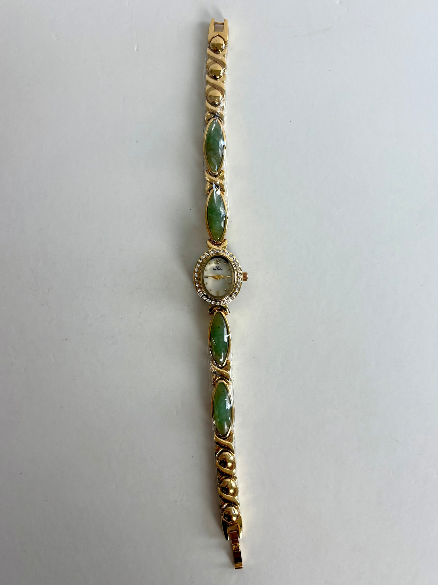 Dainty Vintage White Face Jade Oval Gold Womens Watch