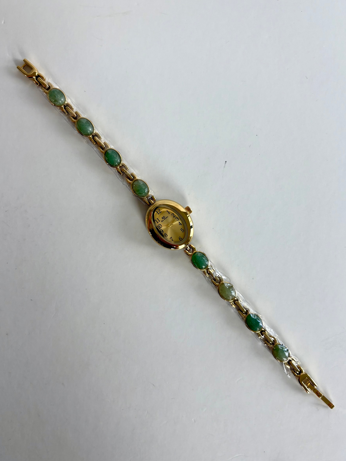 Dainty Vintage Gold Face Jade Pearl Womens Watch Small Face