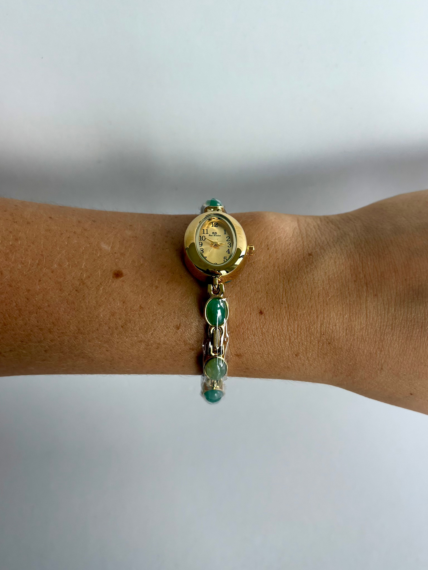 Dainty Vintage Gold Face Jade Pearl Womens Watch Small Face