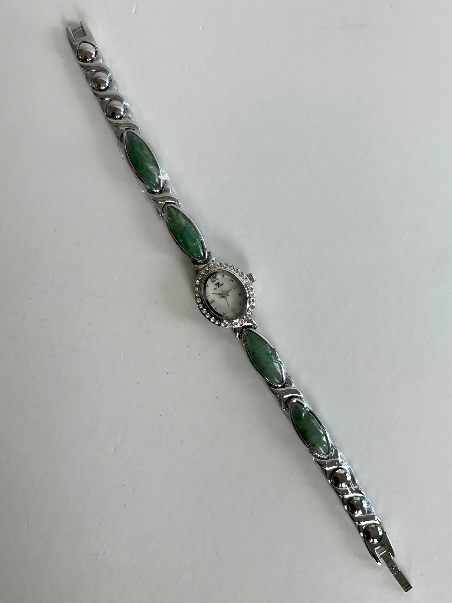 Dainty Vintage White Face Jade Oval Silver Womens Watch