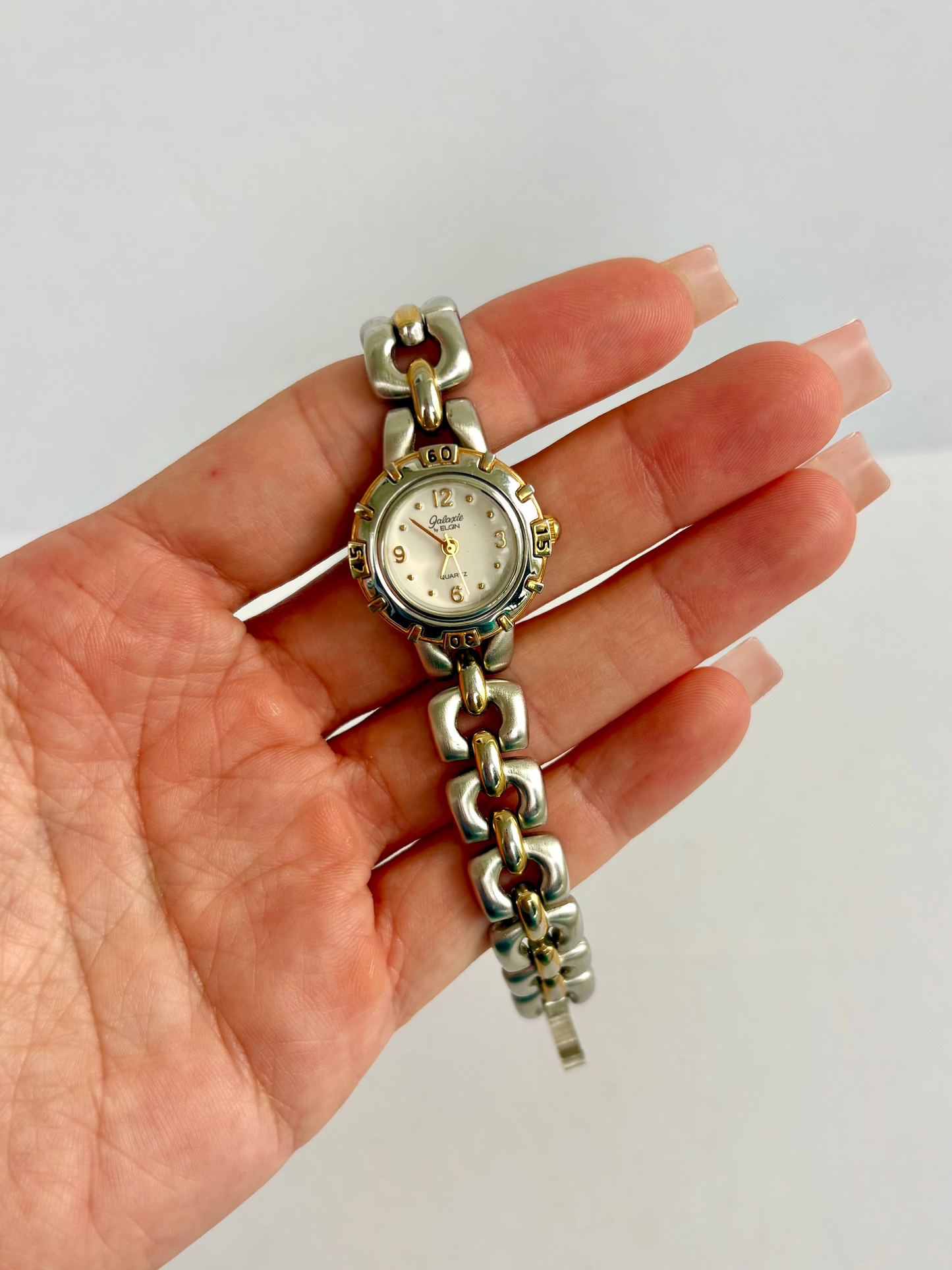 Rare Vintage Round Dial Two Toned Watch