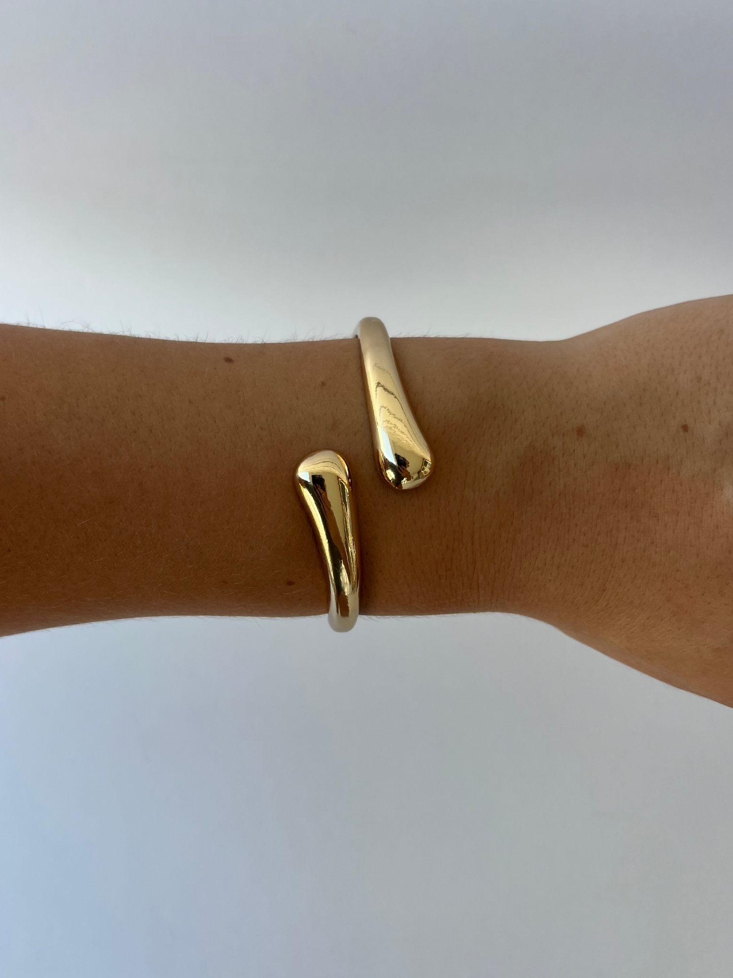 Gold Minimalist Cuff Bangle