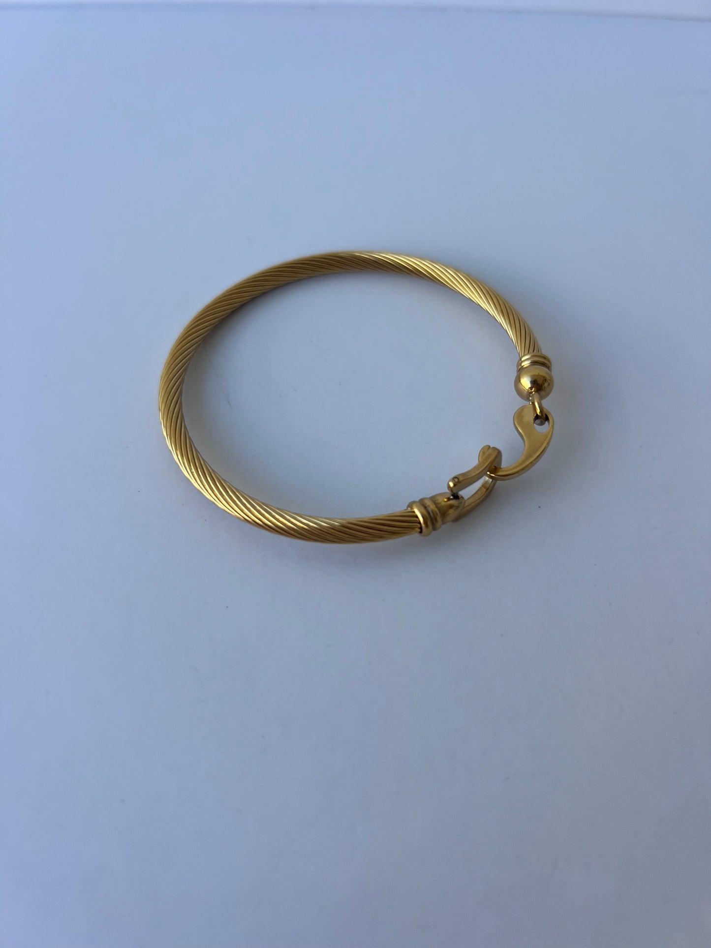 Sleek Gold Wire Bracelet Hook Clasp