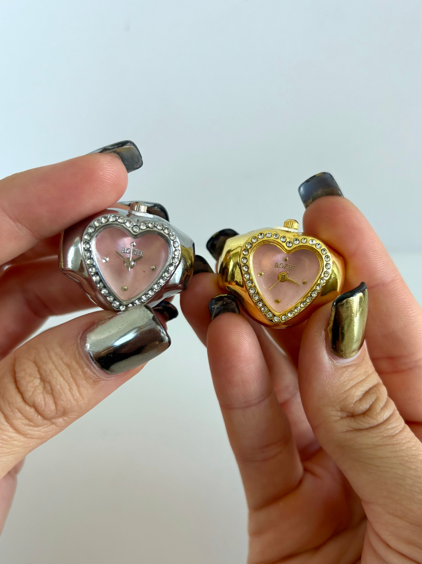 Heart Pink Dial Finger Watch Stretchy Band Elastic Round Simple Dial Quartz Ring Watches
