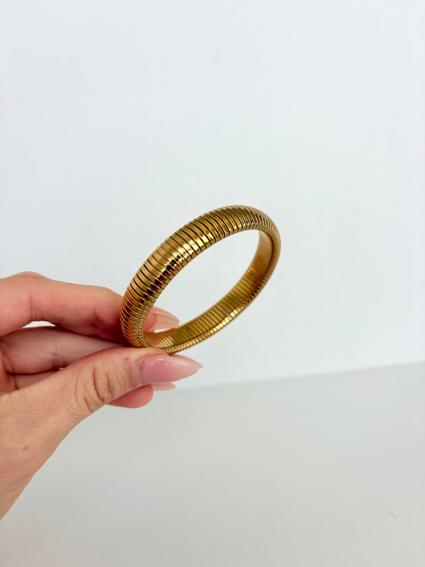 Rare Vintage Gold Stretch Thick&Thin Bangle Set
