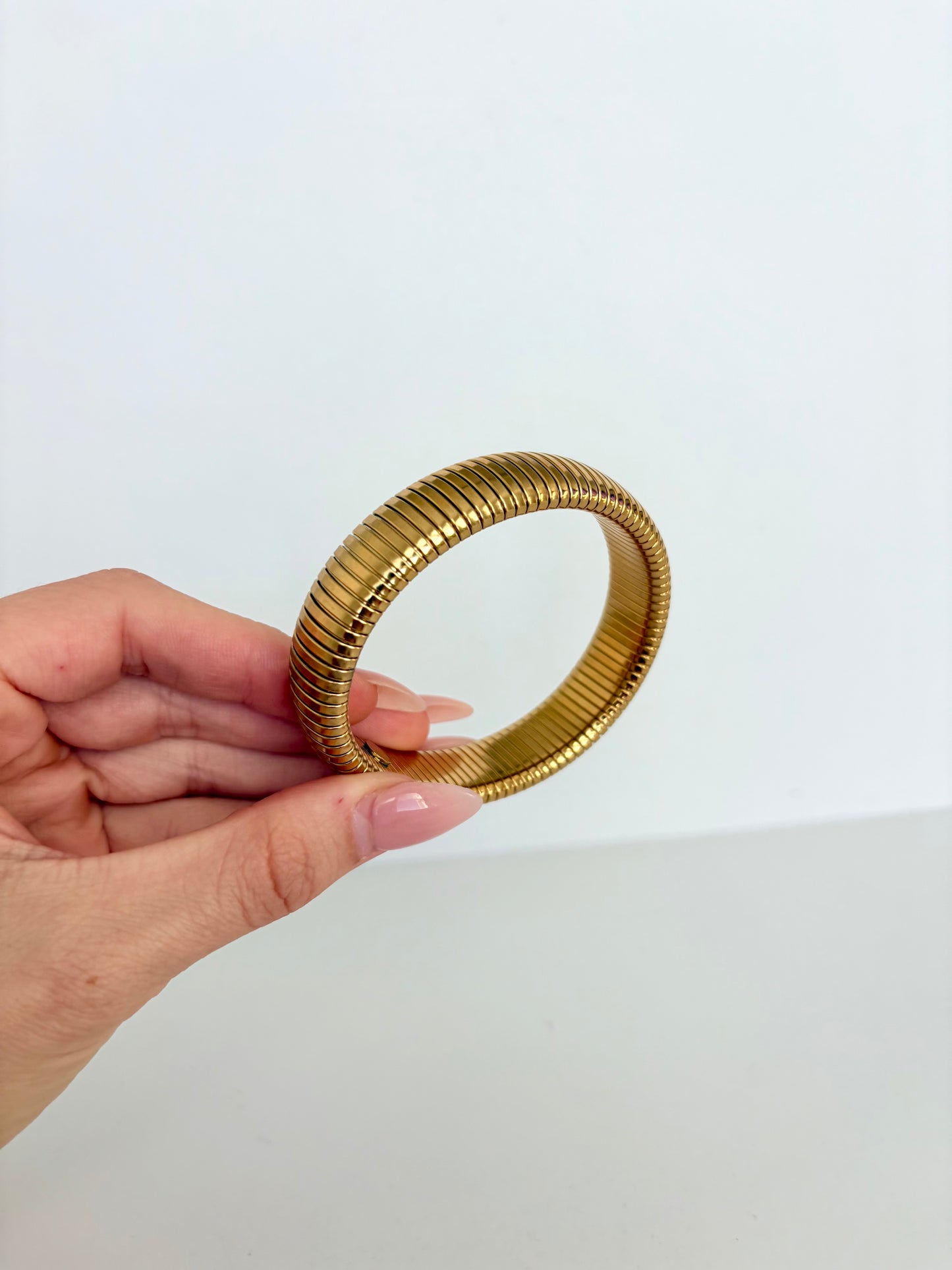 Rare Vintage Gold Stretch Thick&Thin Bangle Set