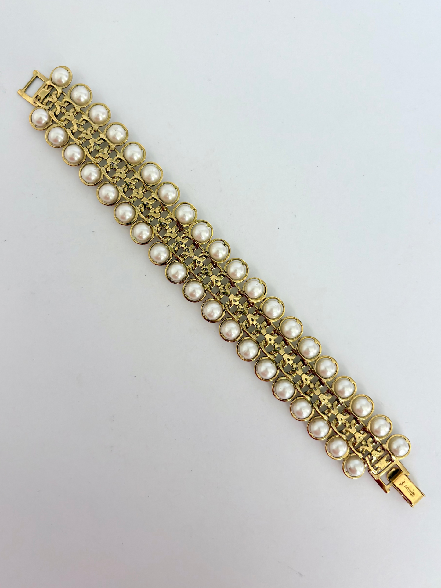 Rare Vintage Avon Gold Pearl Detail Bracelet