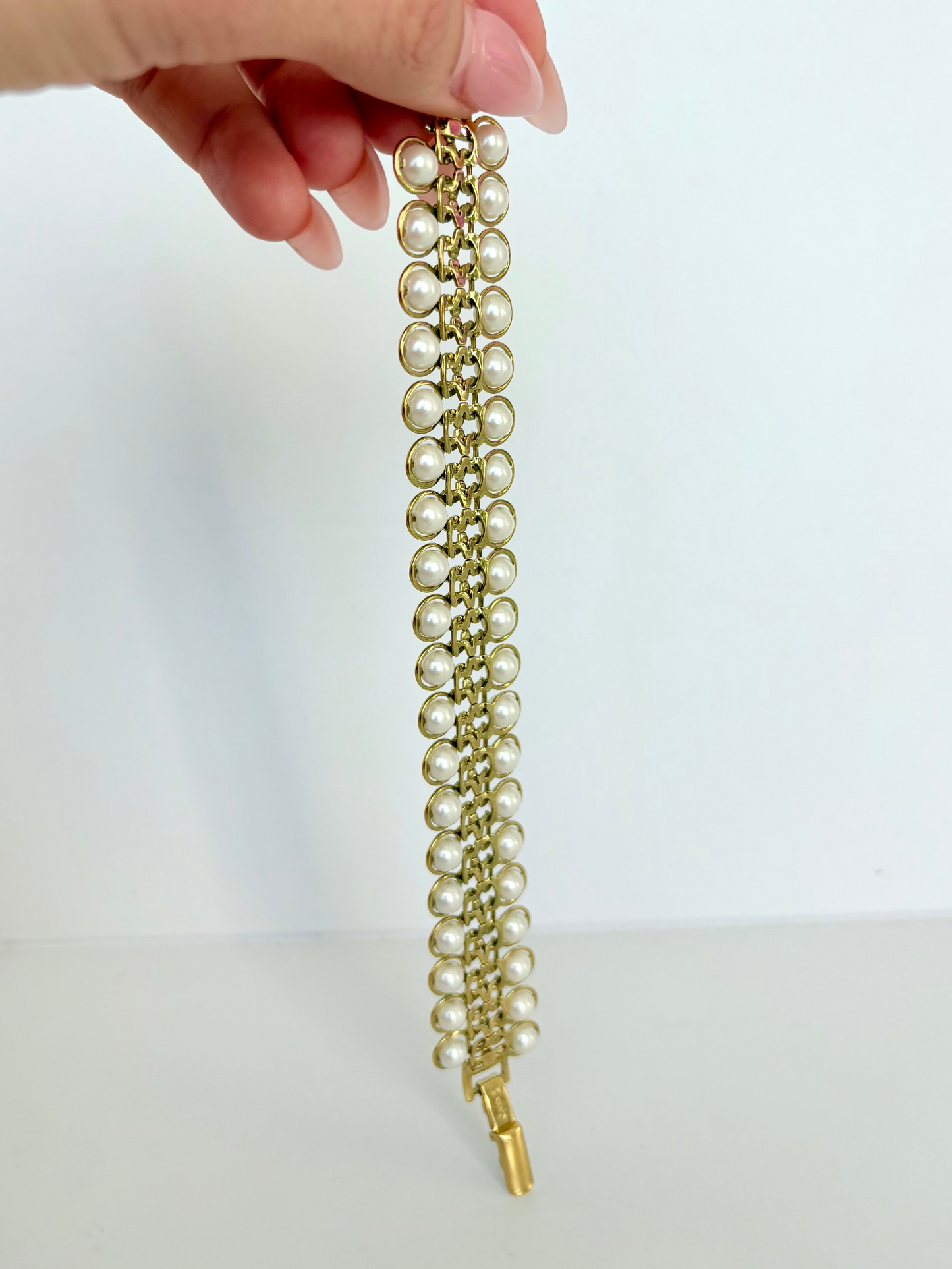 Rare Vintage Avon Gold Pearl Detail Bracelet