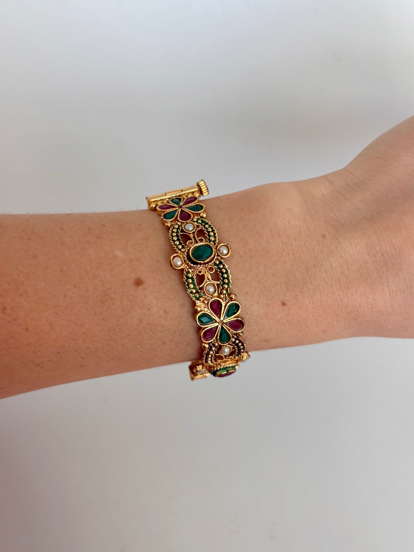 Rare Vintage India Inspired Gold Bangle