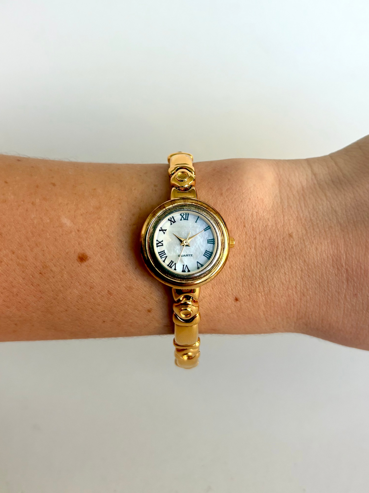 Rare Vintage Gold Round Dial Womens Watch