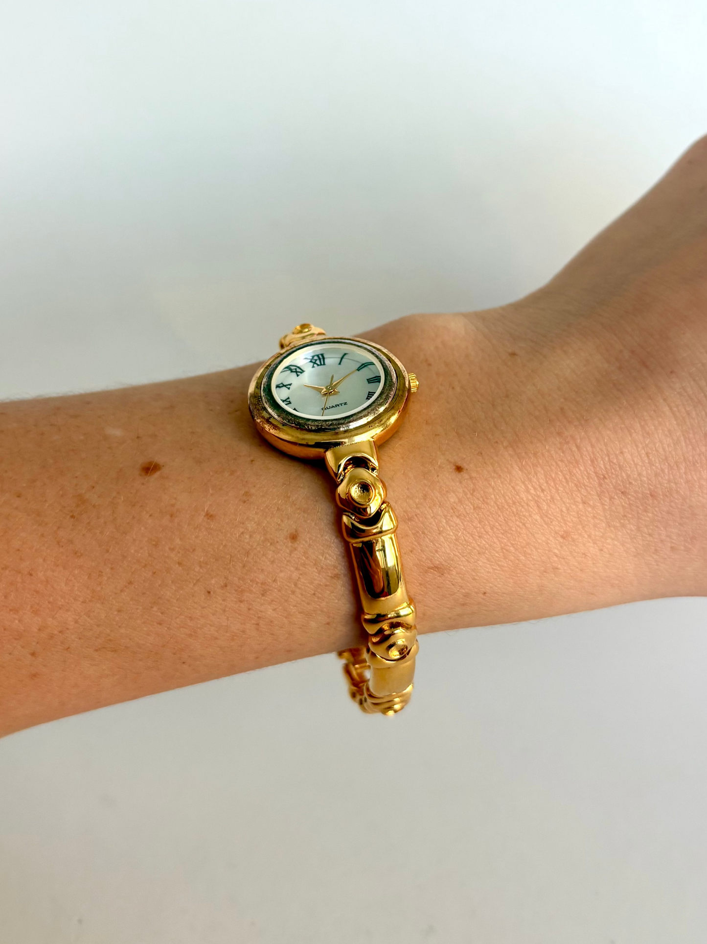 Rare Vintage Gold Round Dial Womens Watch