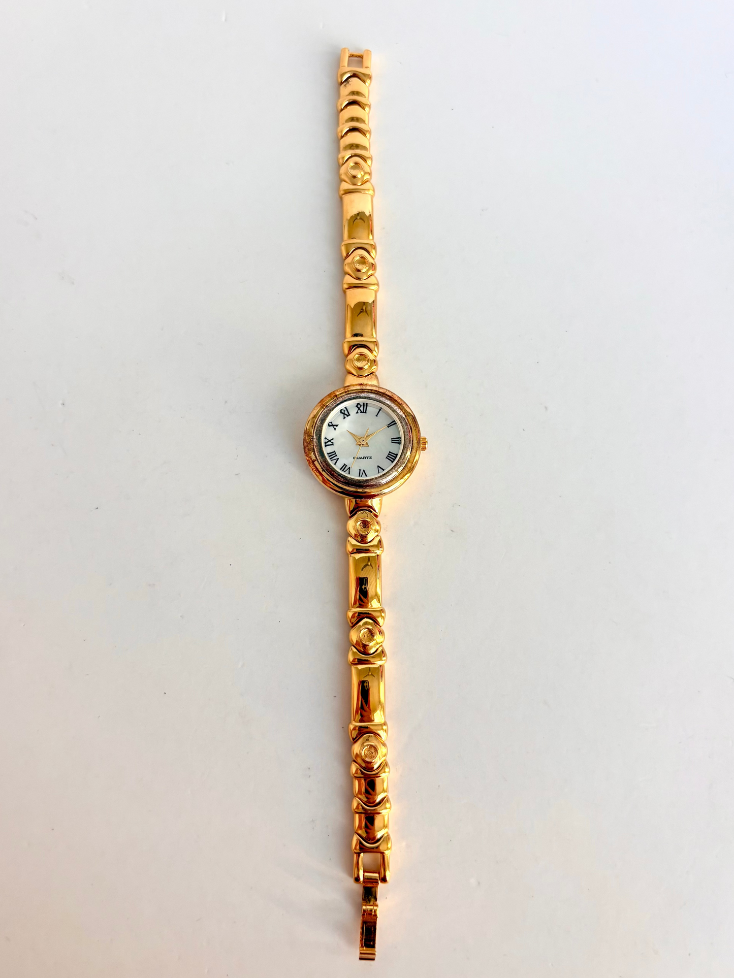 Rare Vintage Gold Round Dial Womens Watch